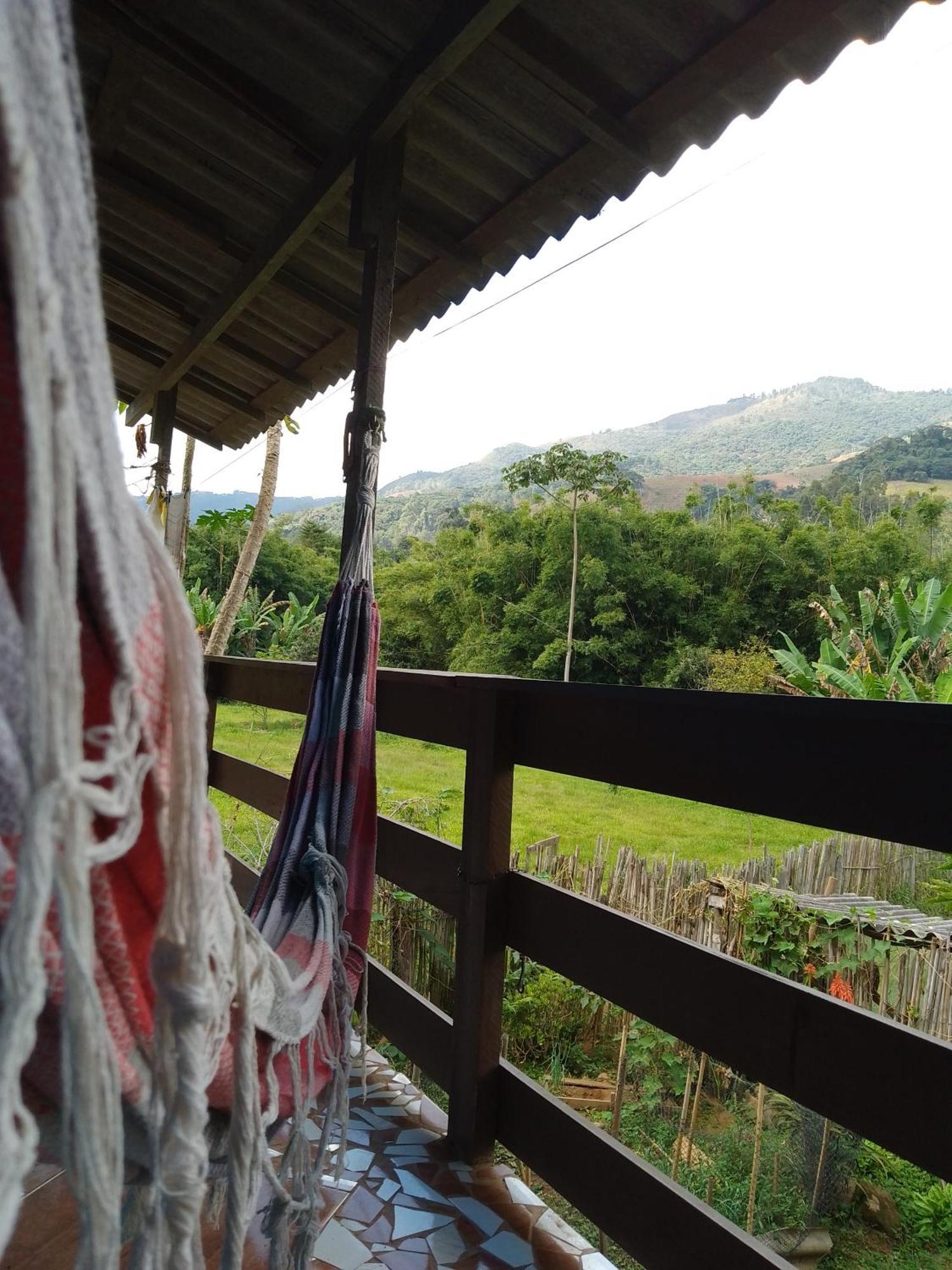Villa Rancho Pe Da Pedra São Bento do Sapucaí Habitación foto
